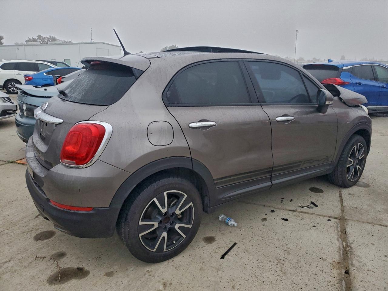 2016 FIAT 500X EASY photo 3