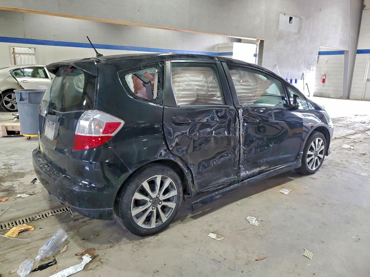 2013 HONDA FIT SPORT photo 3