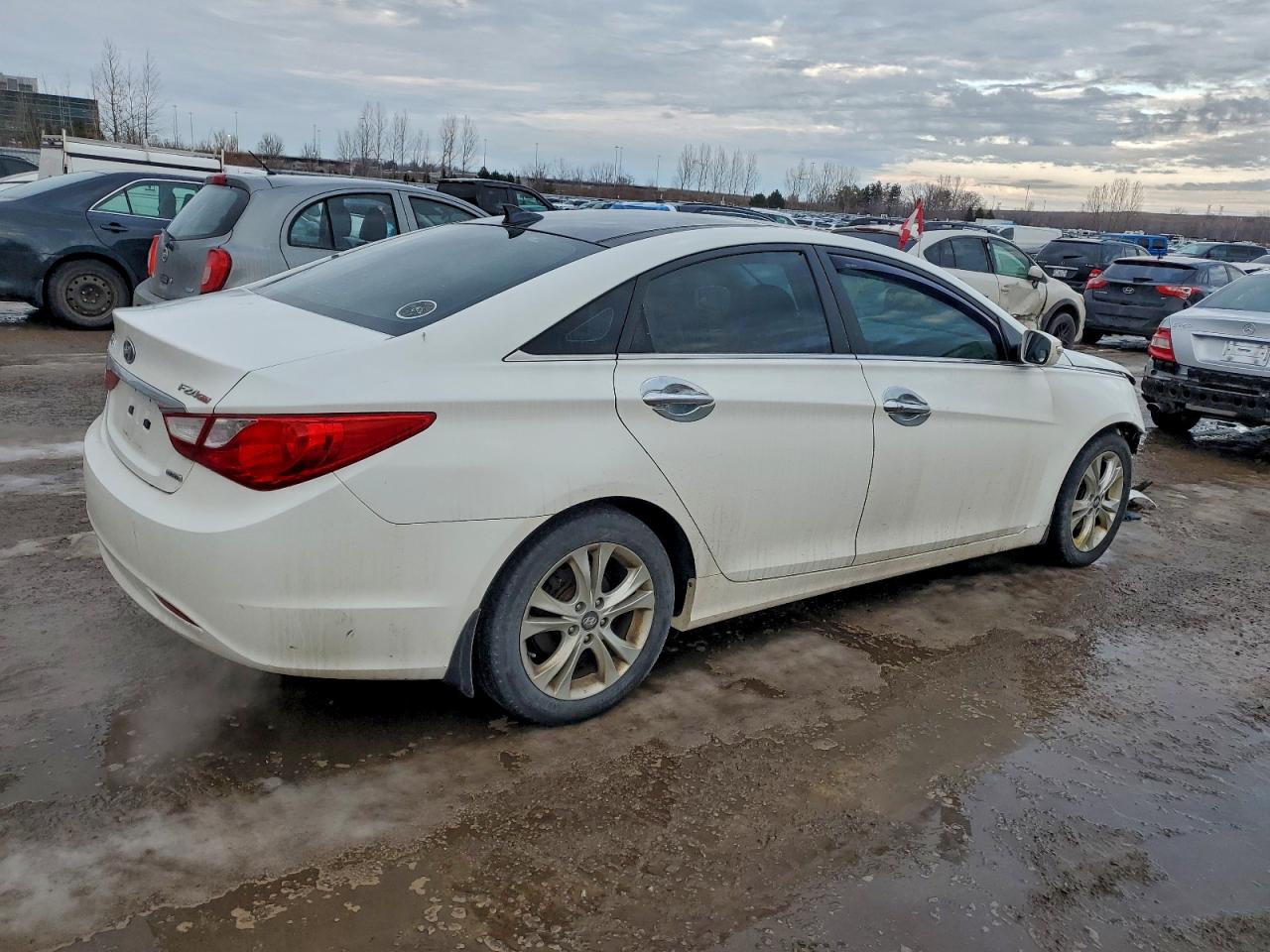 2012 HYUNDAI SONATA SE photo 3