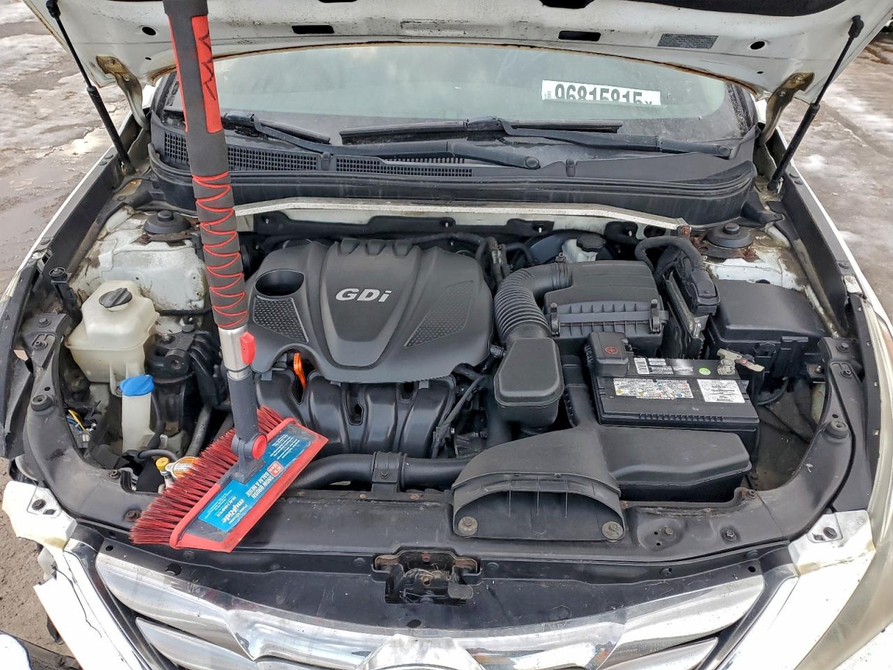 2012 HYUNDAI SONATA SE photo 11