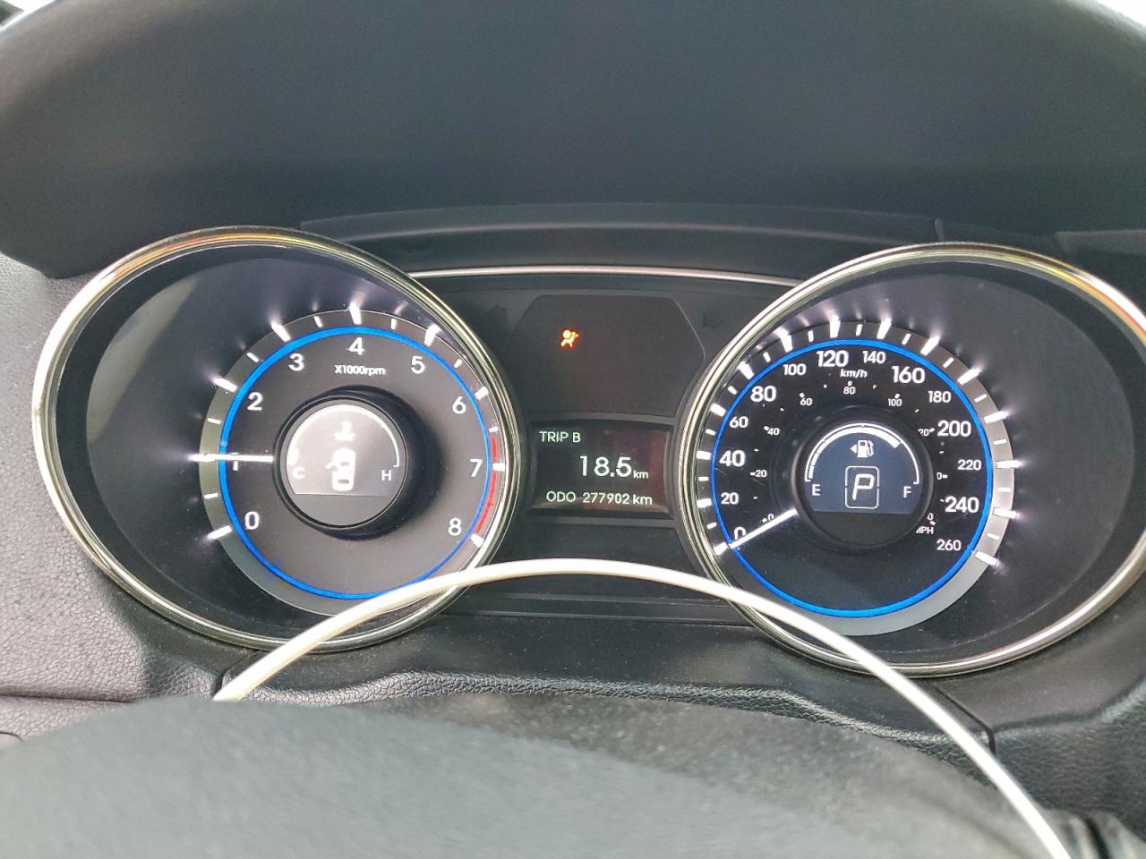 2012 HYUNDAI SONATA SE photo 9