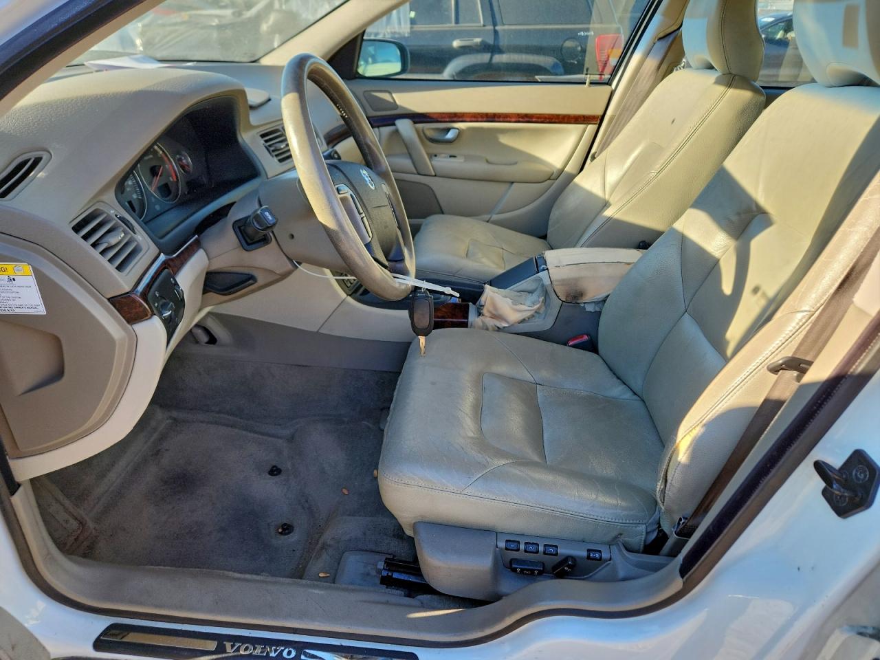 2004 VOLVO S80 2.5T photo 7