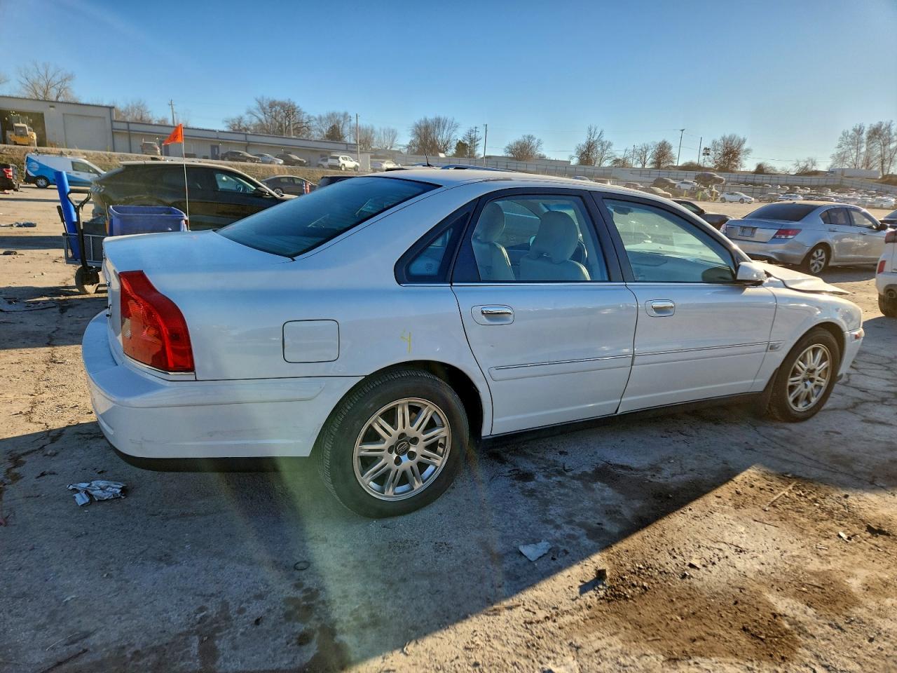 2004 VOLVO S80 2.5T photo 3