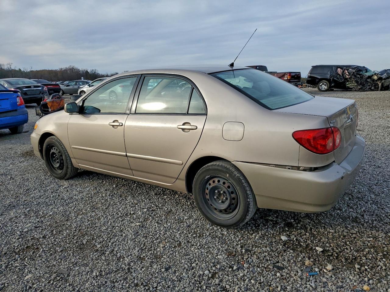 2005 TOYOTA COROLLA CE photo 2