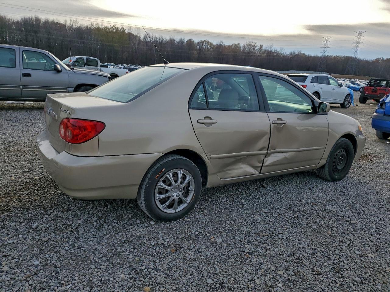 2005 TOYOTA COROLLA CE photo 3