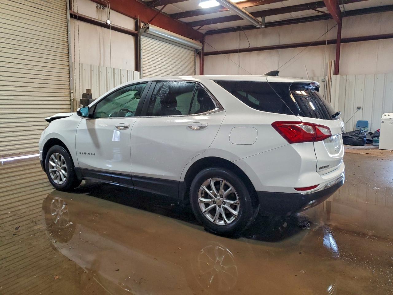 2021 CHEVROLET EQUINOX LT photo 2