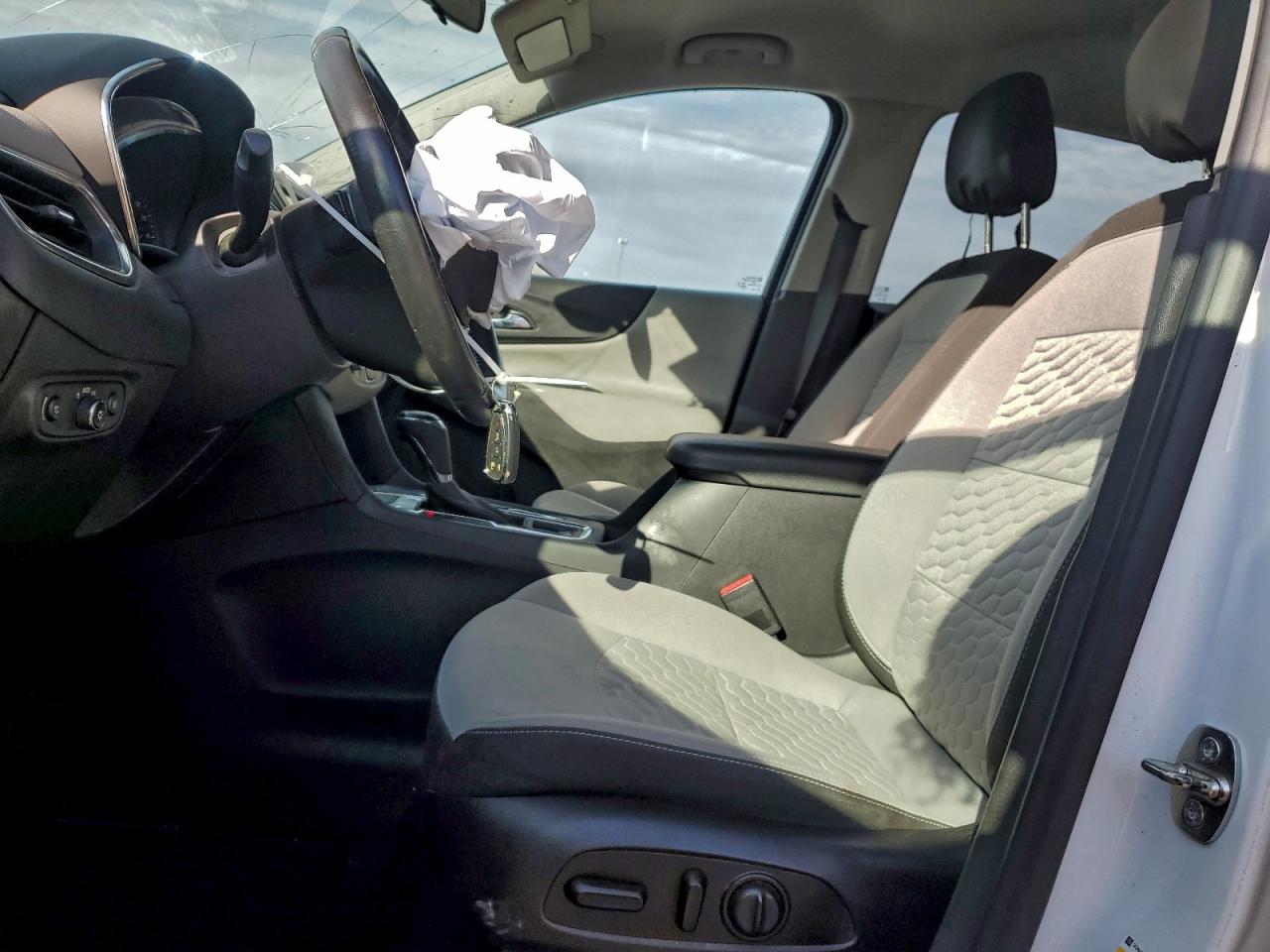2021 CHEVROLET EQUINOX LT photo 7