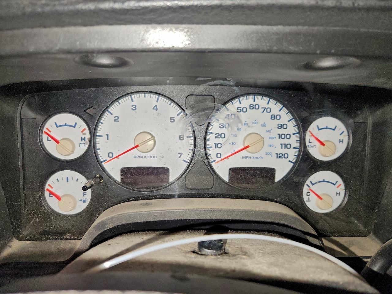 2004 DODGE RAM 1500 ST photo 9