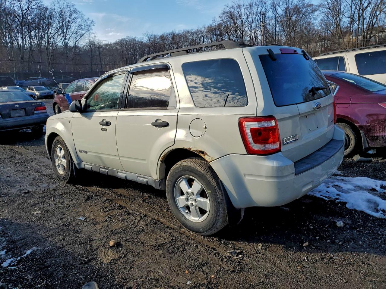 2008 FORD ESCAPE XLT photo 2