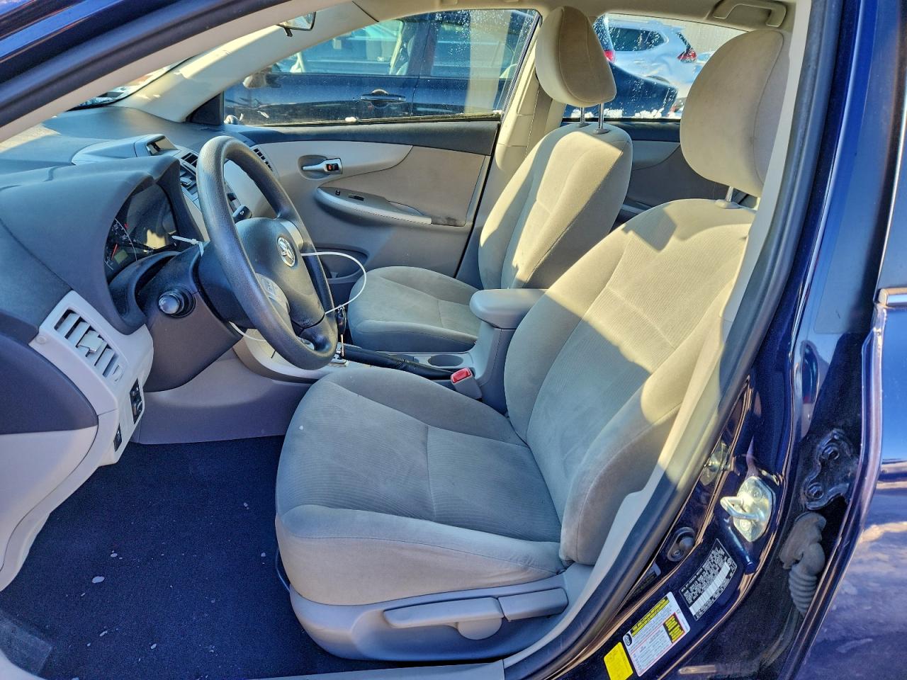 2013 TOYOTA COROLLA BASE photo 7