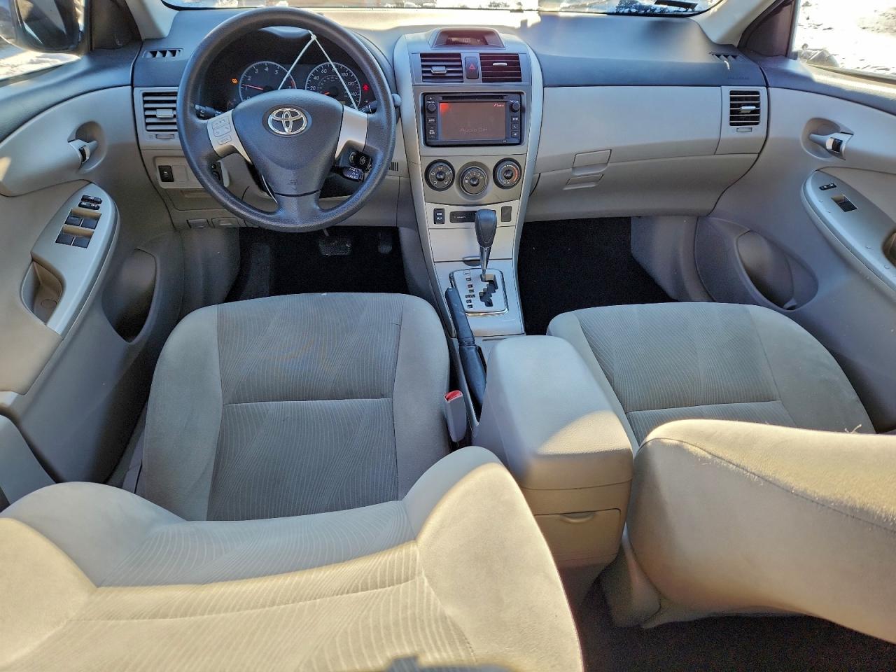 2013 TOYOTA COROLLA BASE photo 8