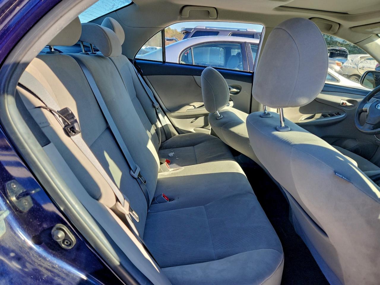 2013 TOYOTA COROLLA BASE photo 10