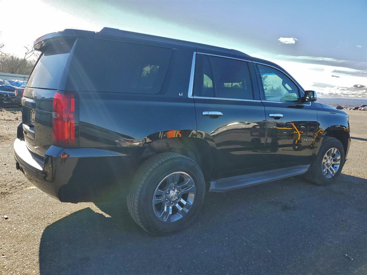 2015 CHEVROLET TAHOE K1500 LT photo 3