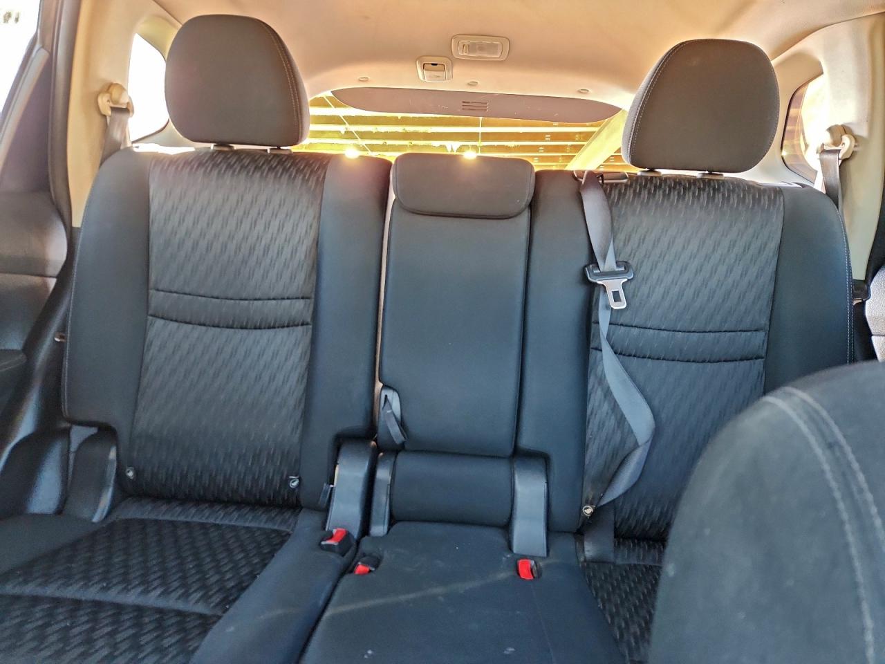 2018 NISSAN ROGUE S photo 37