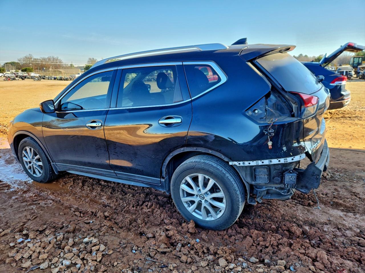 2018 NISSAN ROGUE S photo 5
