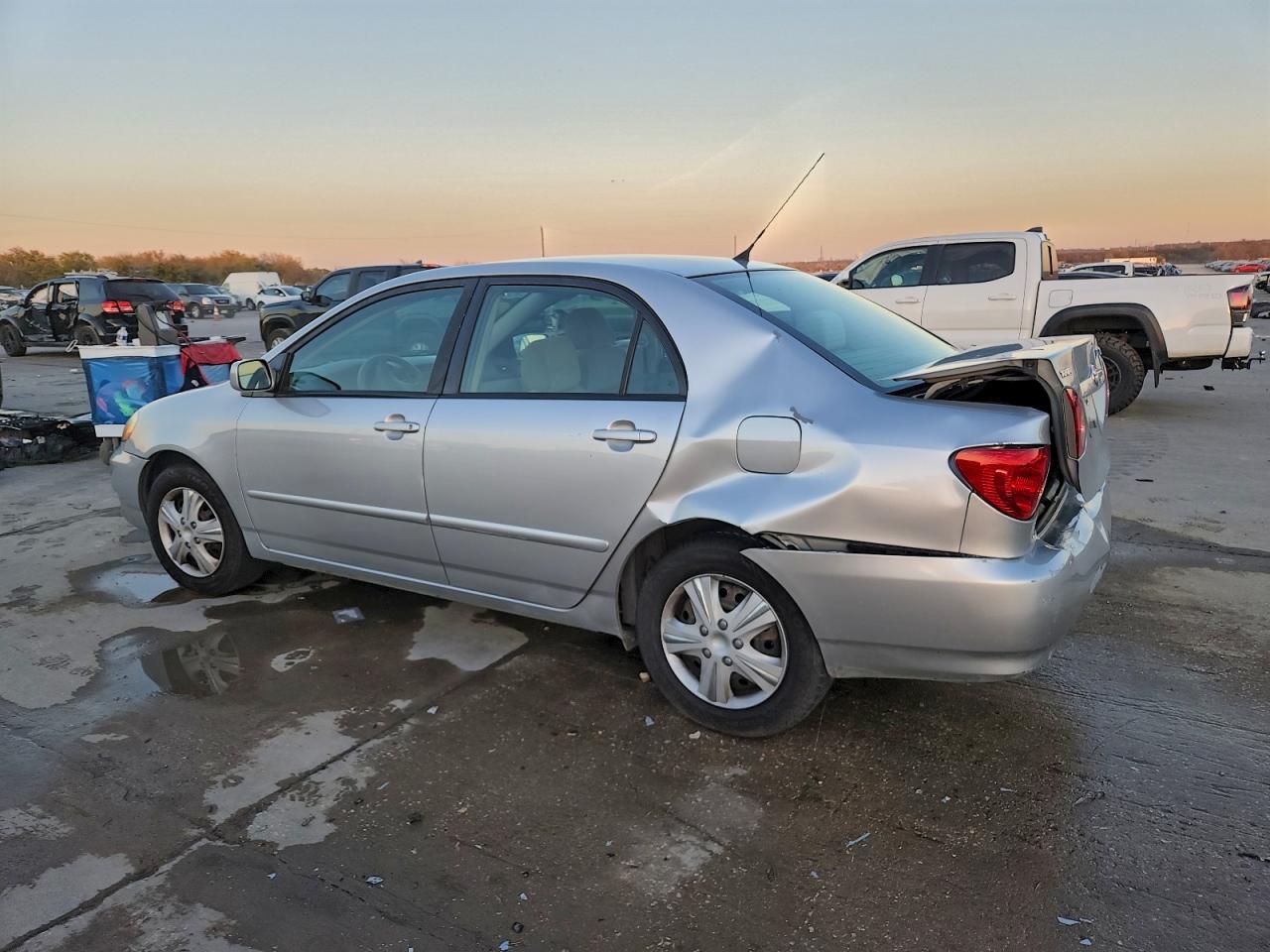 2006 TOYOTA COROLLA CE photo 2