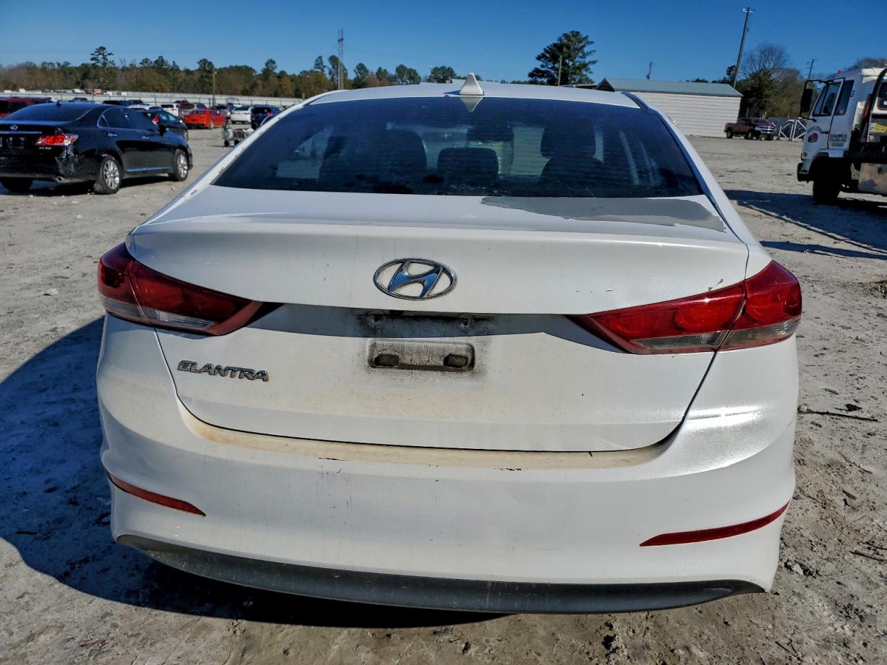 2018 HYUNDAI ELANTRA SEL photo 6