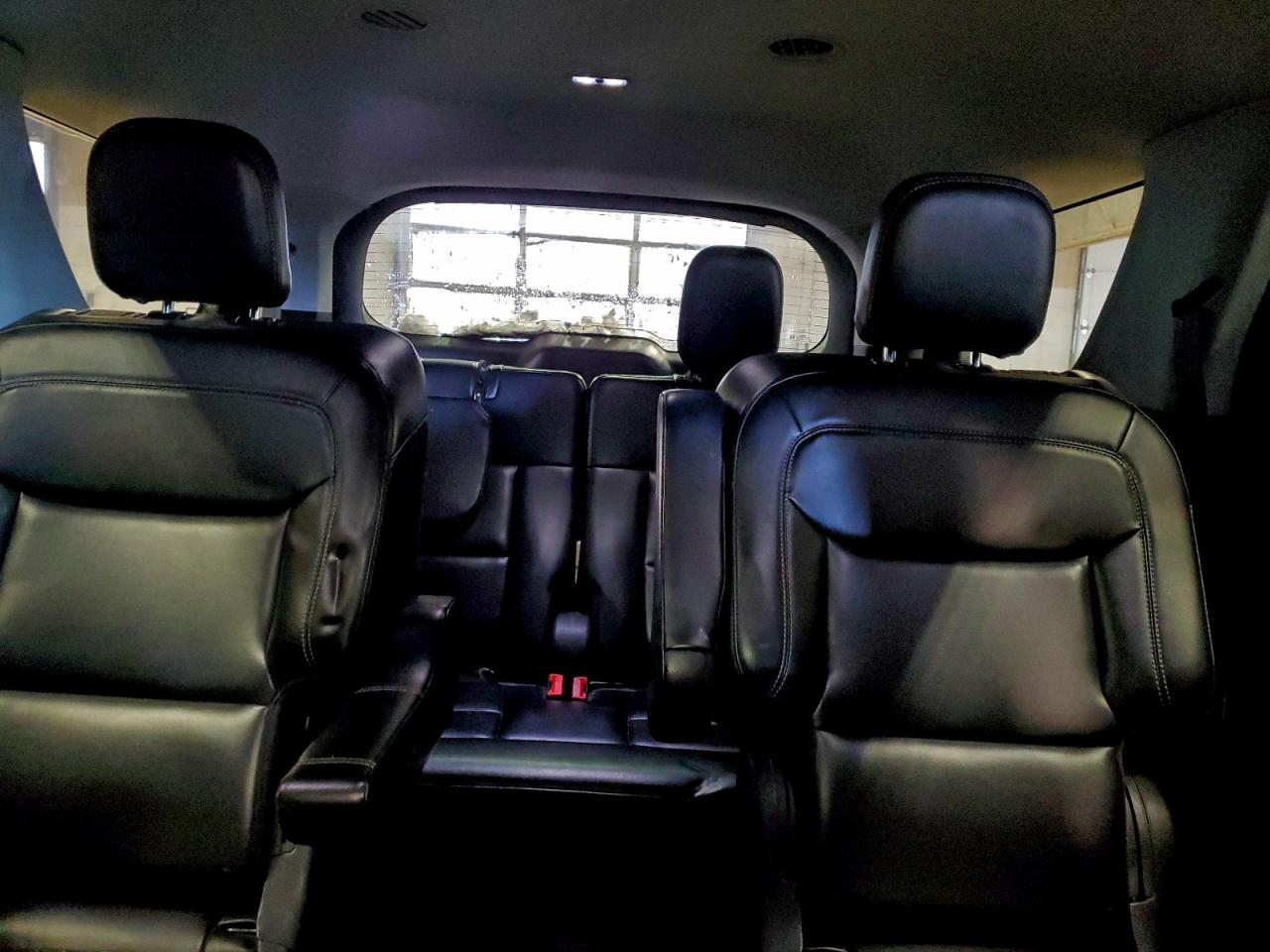 2021 FORD EXPLORER XLT photo 10