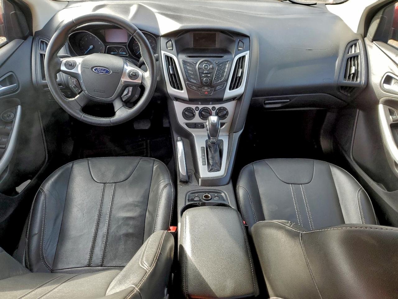 2013 FORD FOCUS SE photo 8