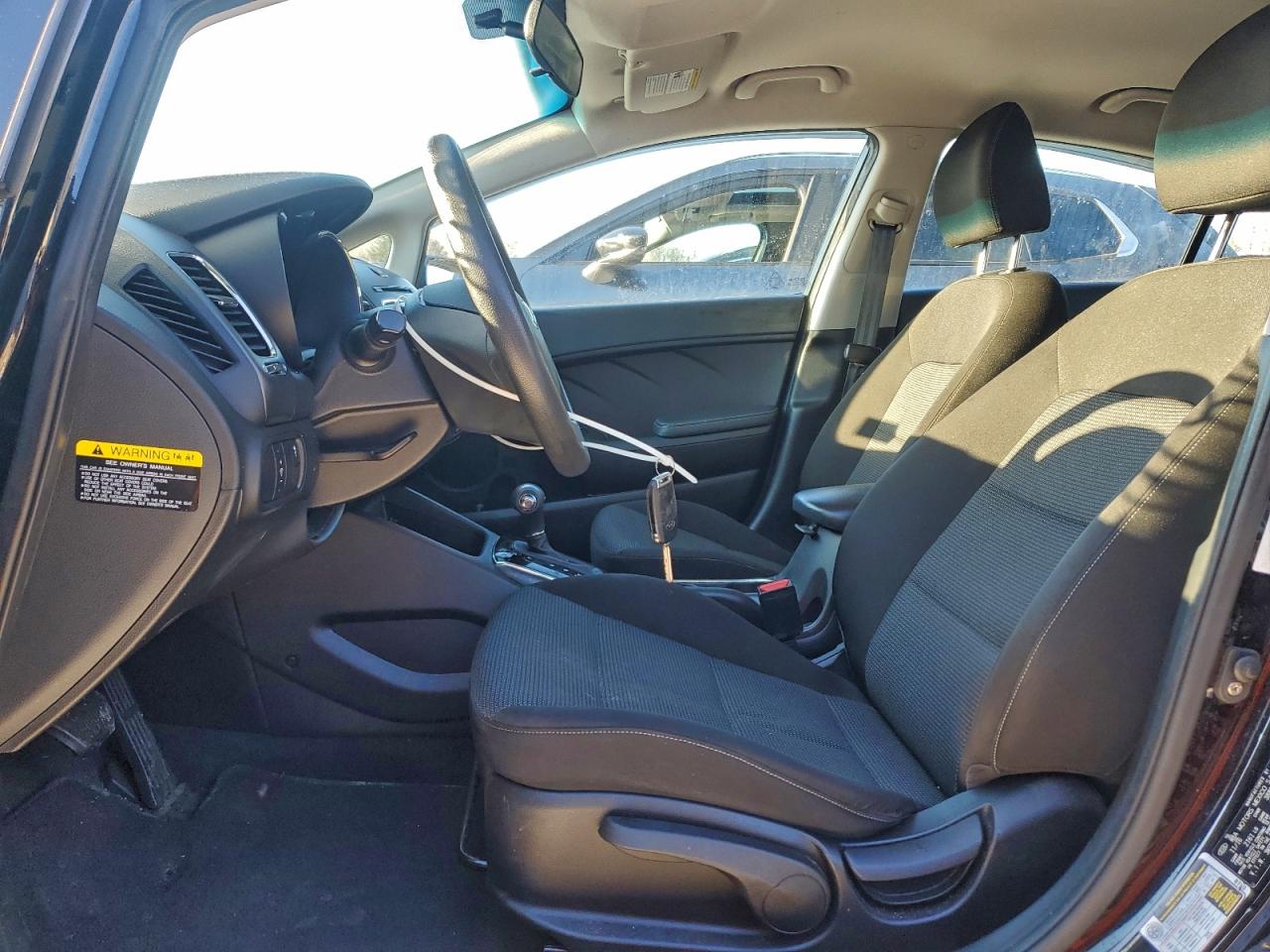 2017 KIA FORTE LX photo 7