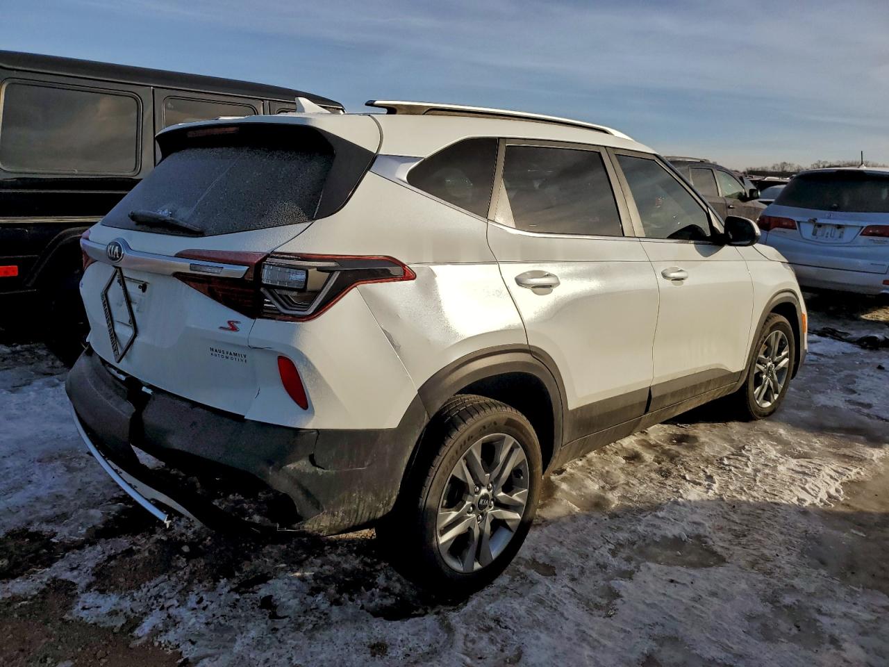 2021 KIA SELTOS S photo 3