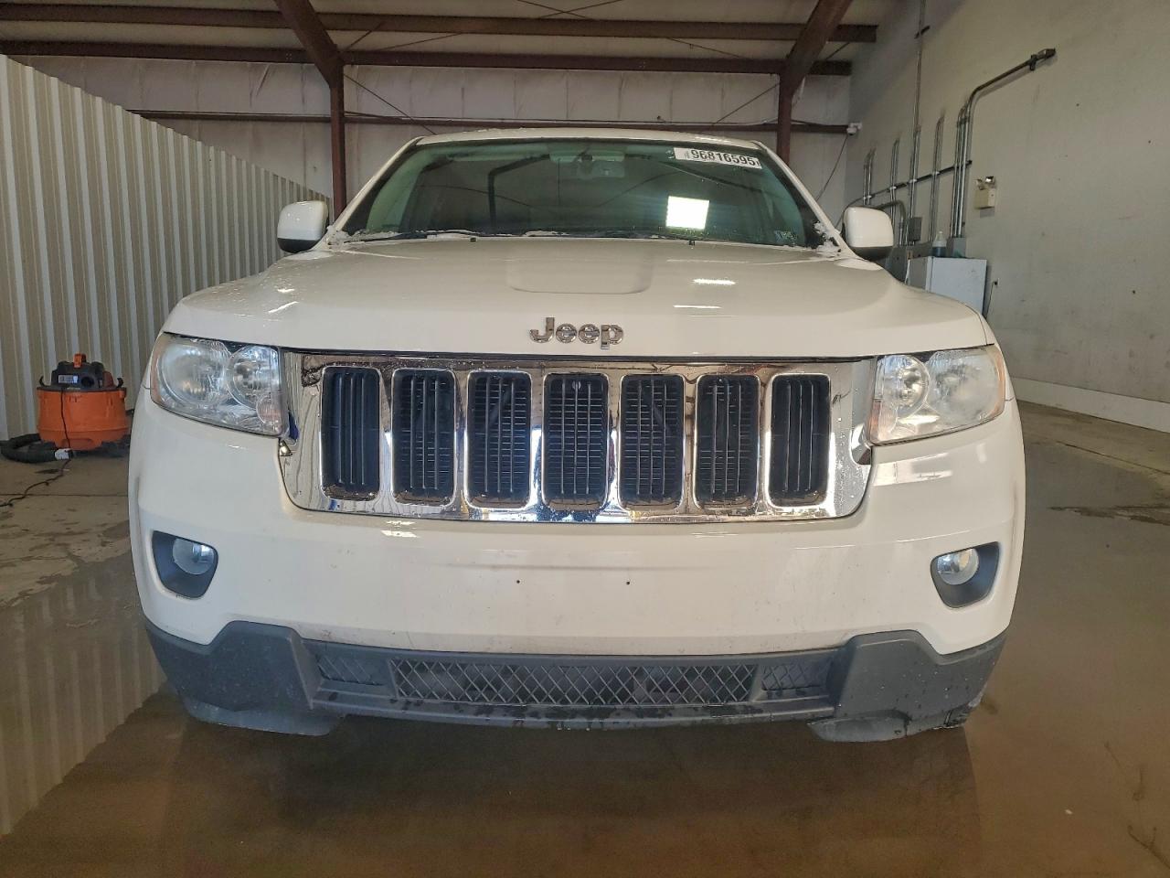 2012 JEEP GRAND CHEROKEE LAREDO photo 5