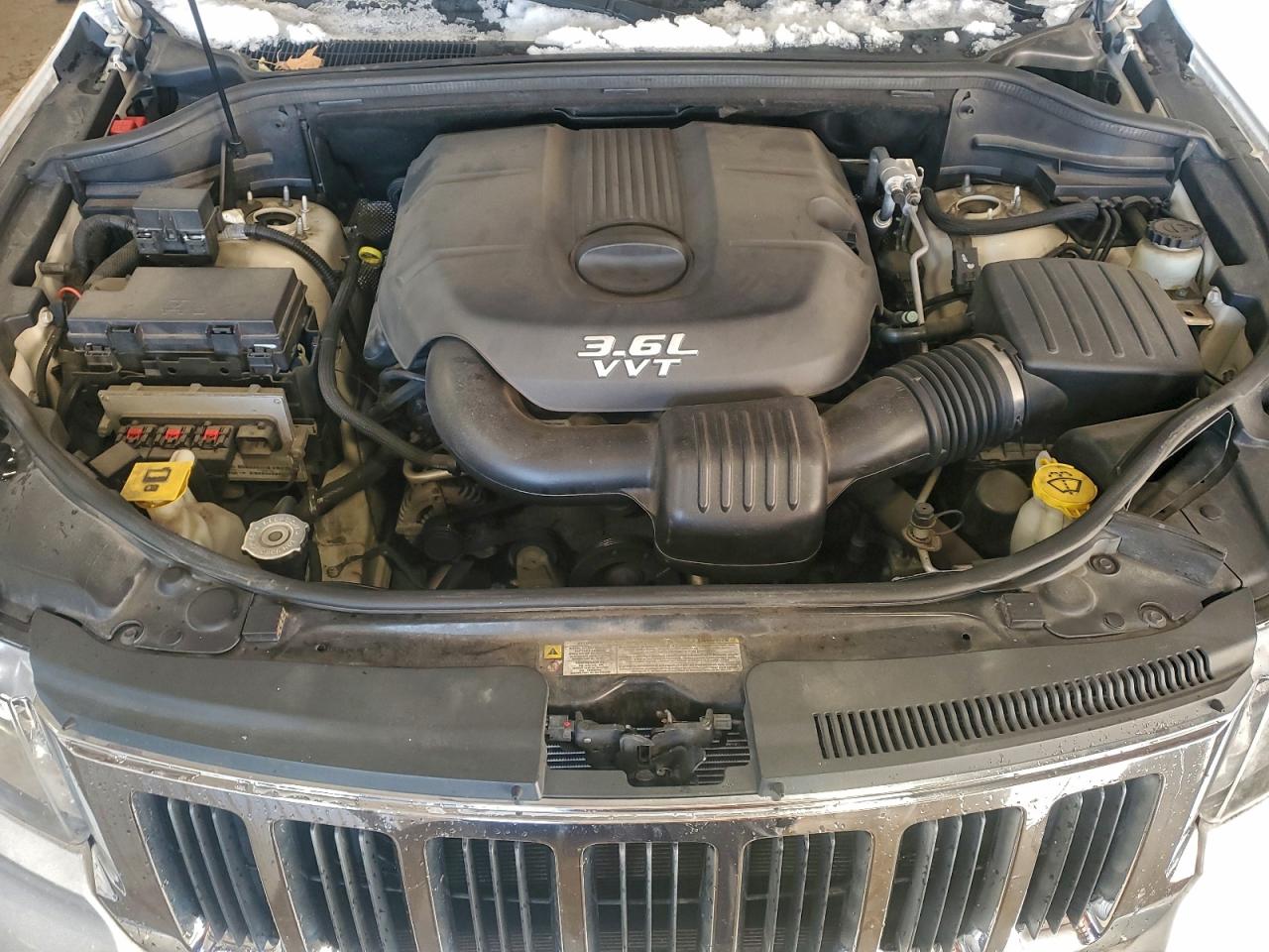 2012 JEEP GRAND CHEROKEE LAREDO photo 12