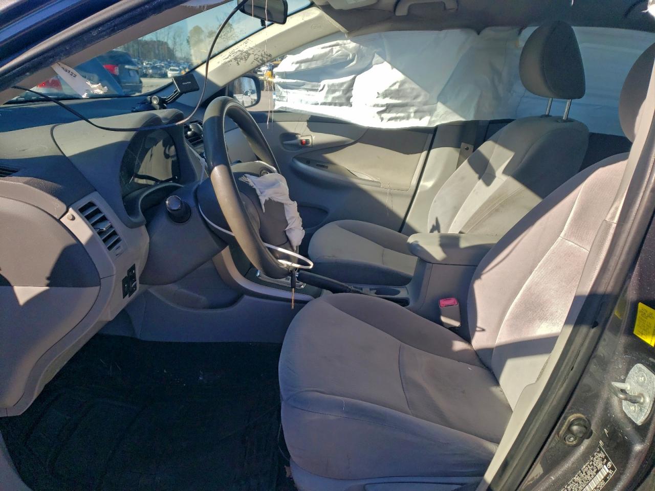 2010 TOYOTA COROLLA BASE photo 7