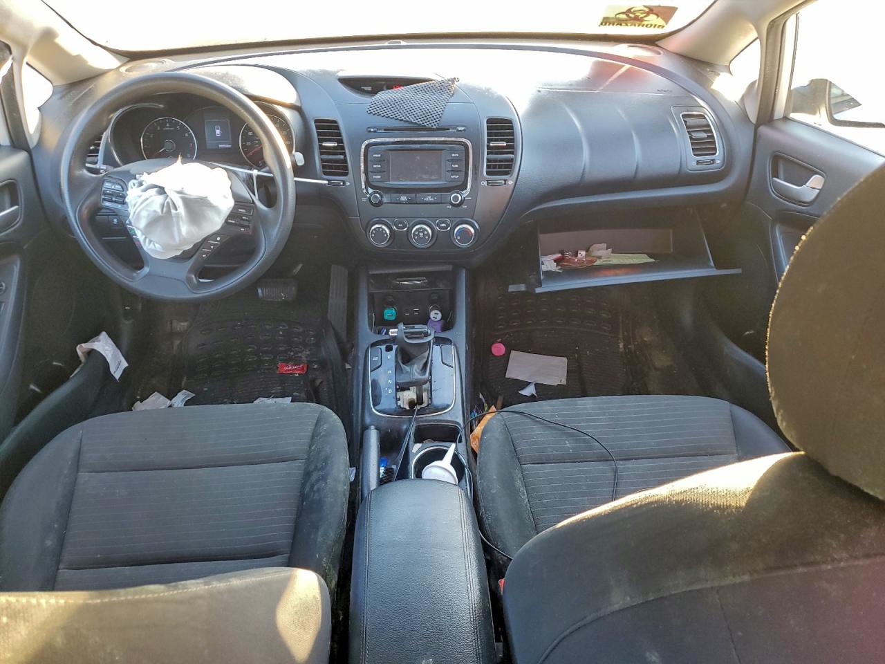 2017 KIA FORTE LX photo 8