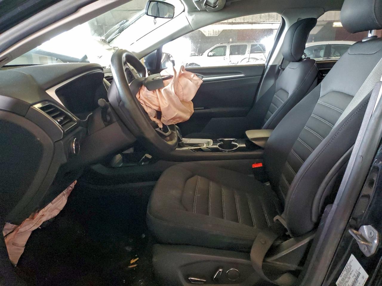 2014 FORD FUSION SE photo 7