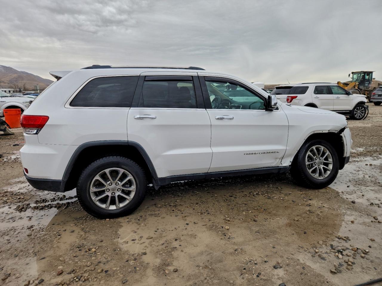 2015 JEEP GRAND CHEROKEE LIMITED photo 3