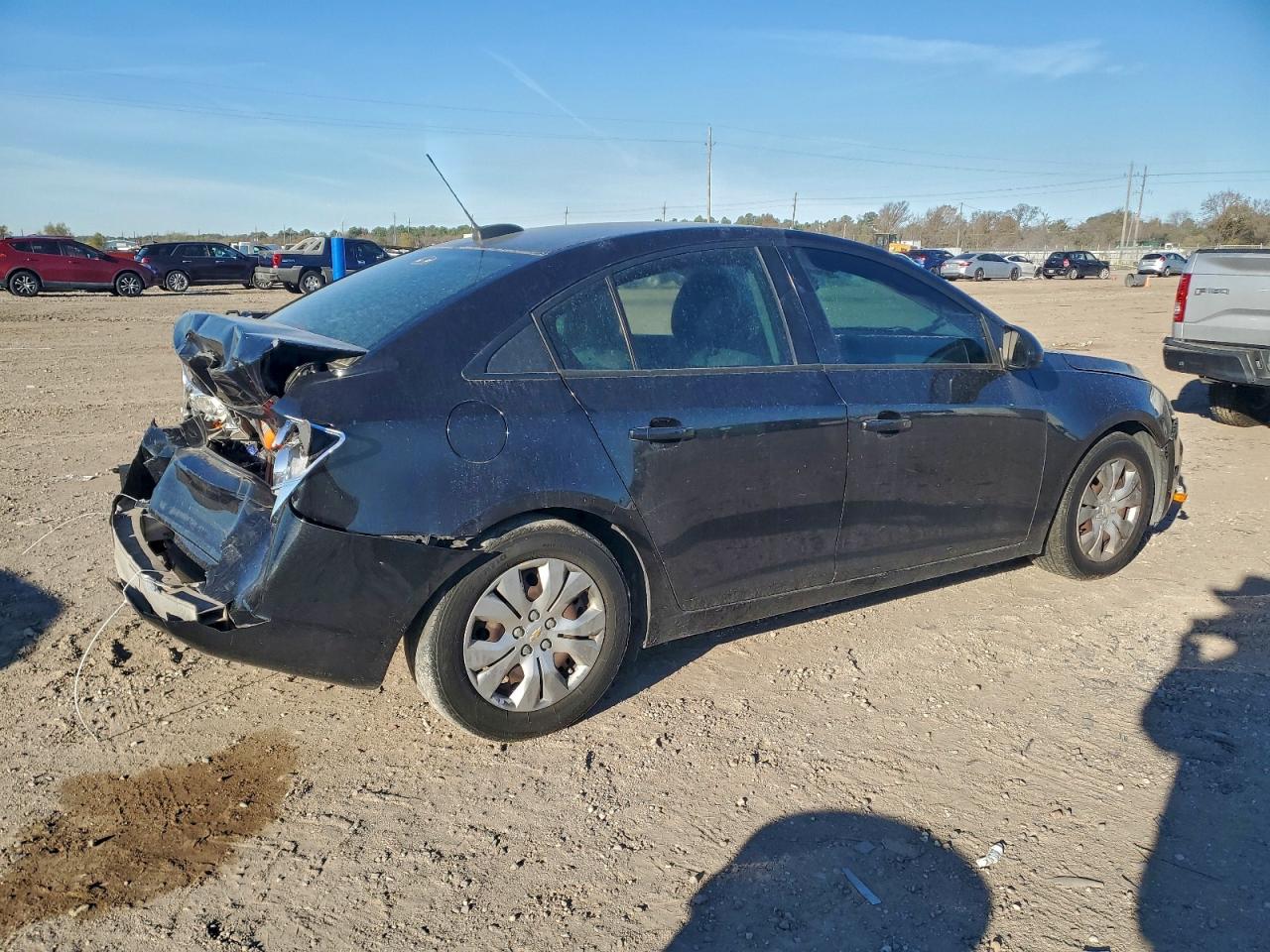 2016 CHEVROLET CRUZE LIMITED LS photo 3