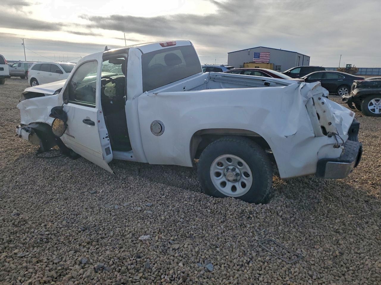 2007 GMC NEW SIERRA C1500 photo 2