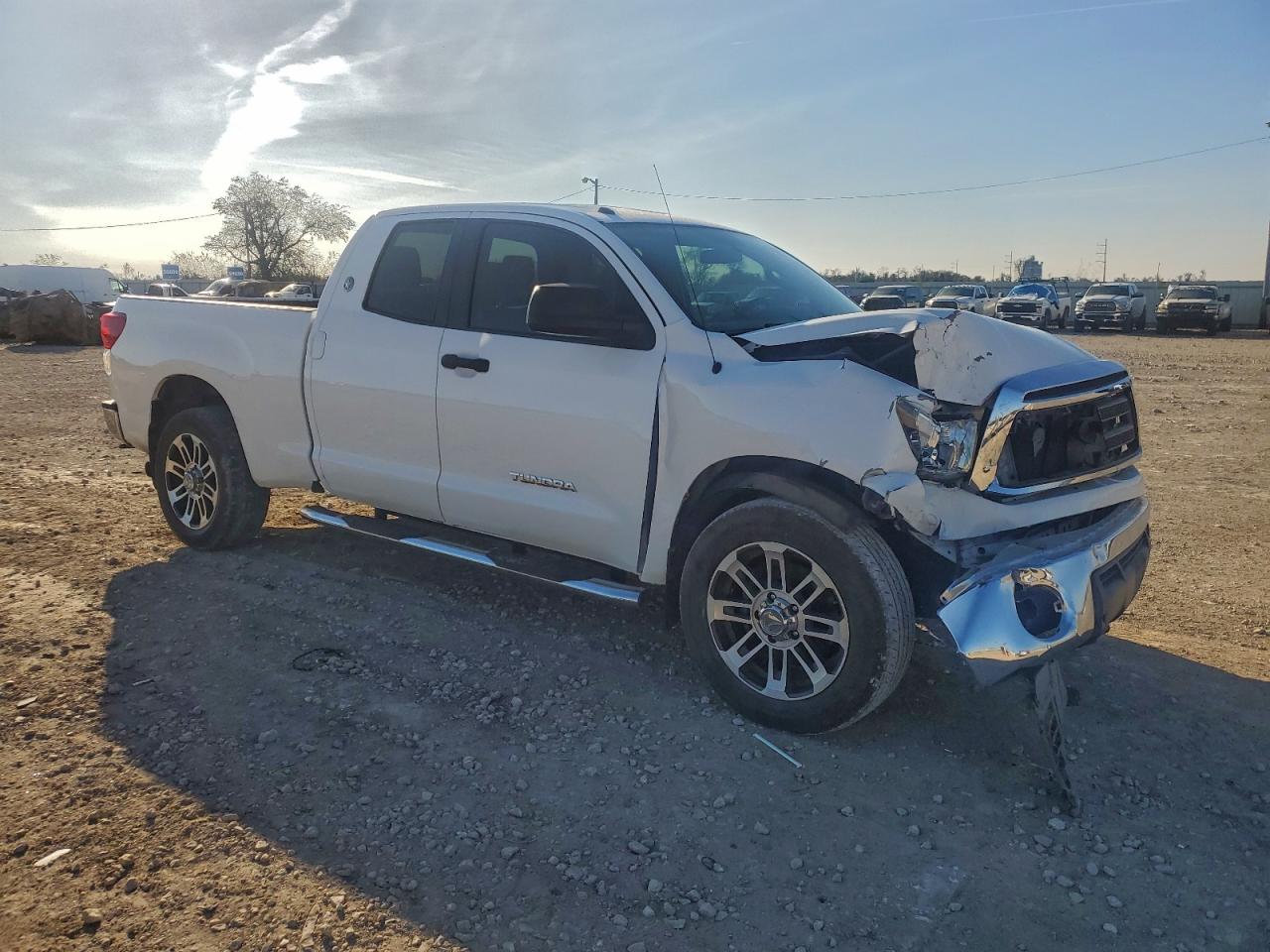 2012 TOYOTA TUNDRA DOUBLE CAB SR5 photo 4