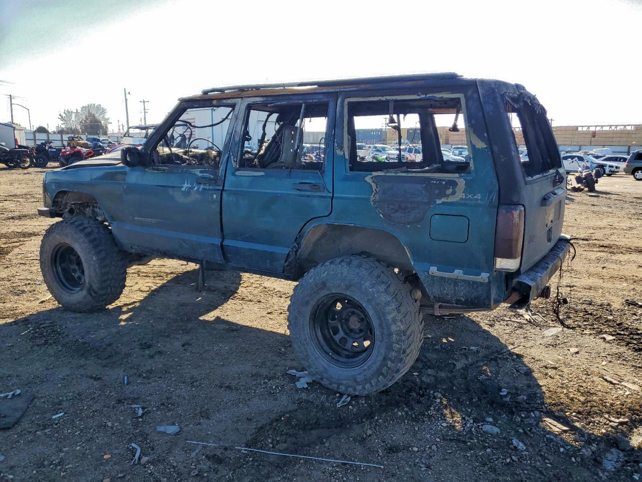 1997 JEEP CHEROKEE SPORT photo 2