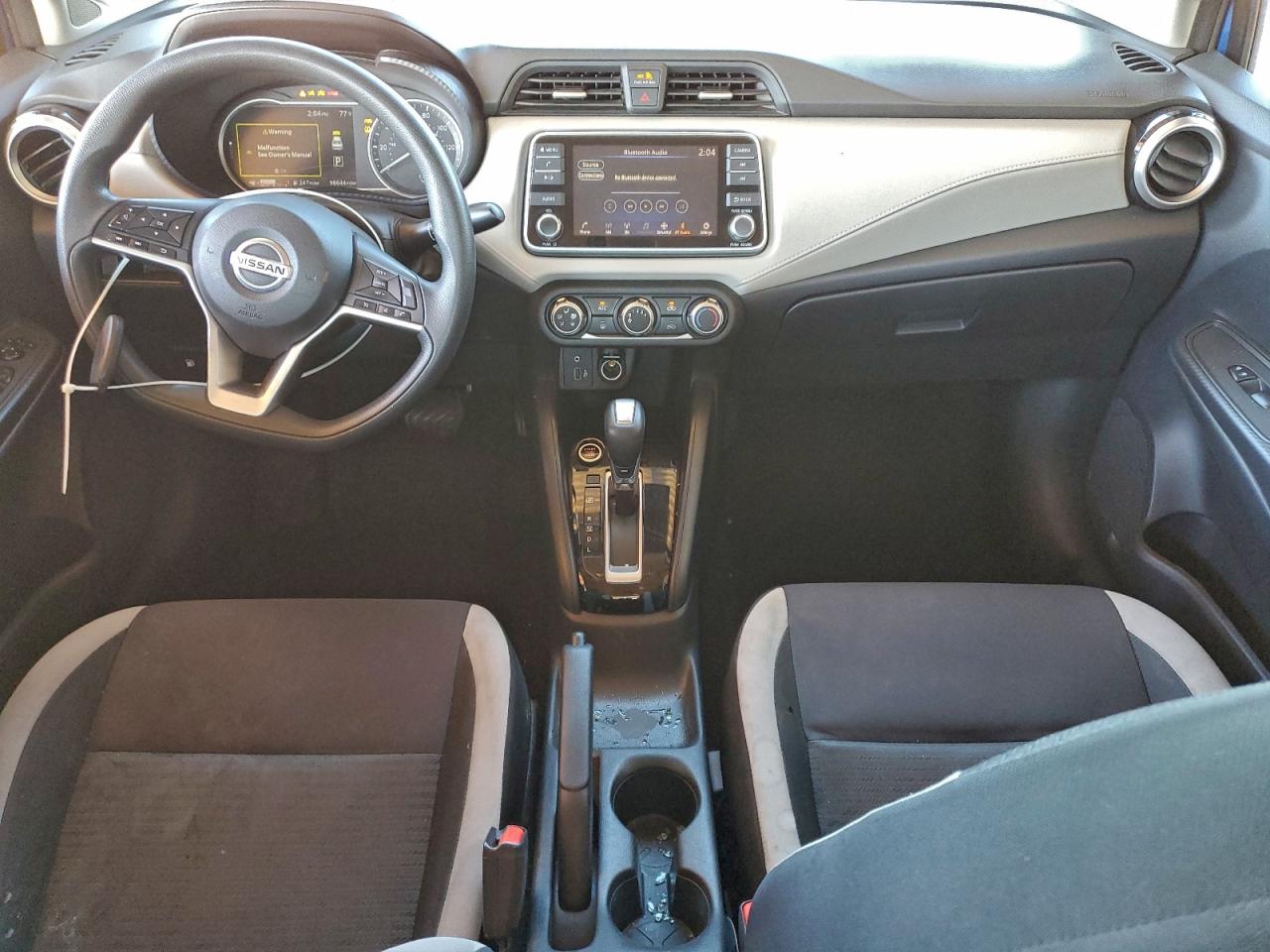 2021 NISSAN VERSA SV photo 8