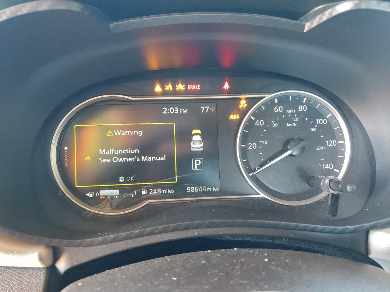 2021 NISSAN VERSA SV photo 9
