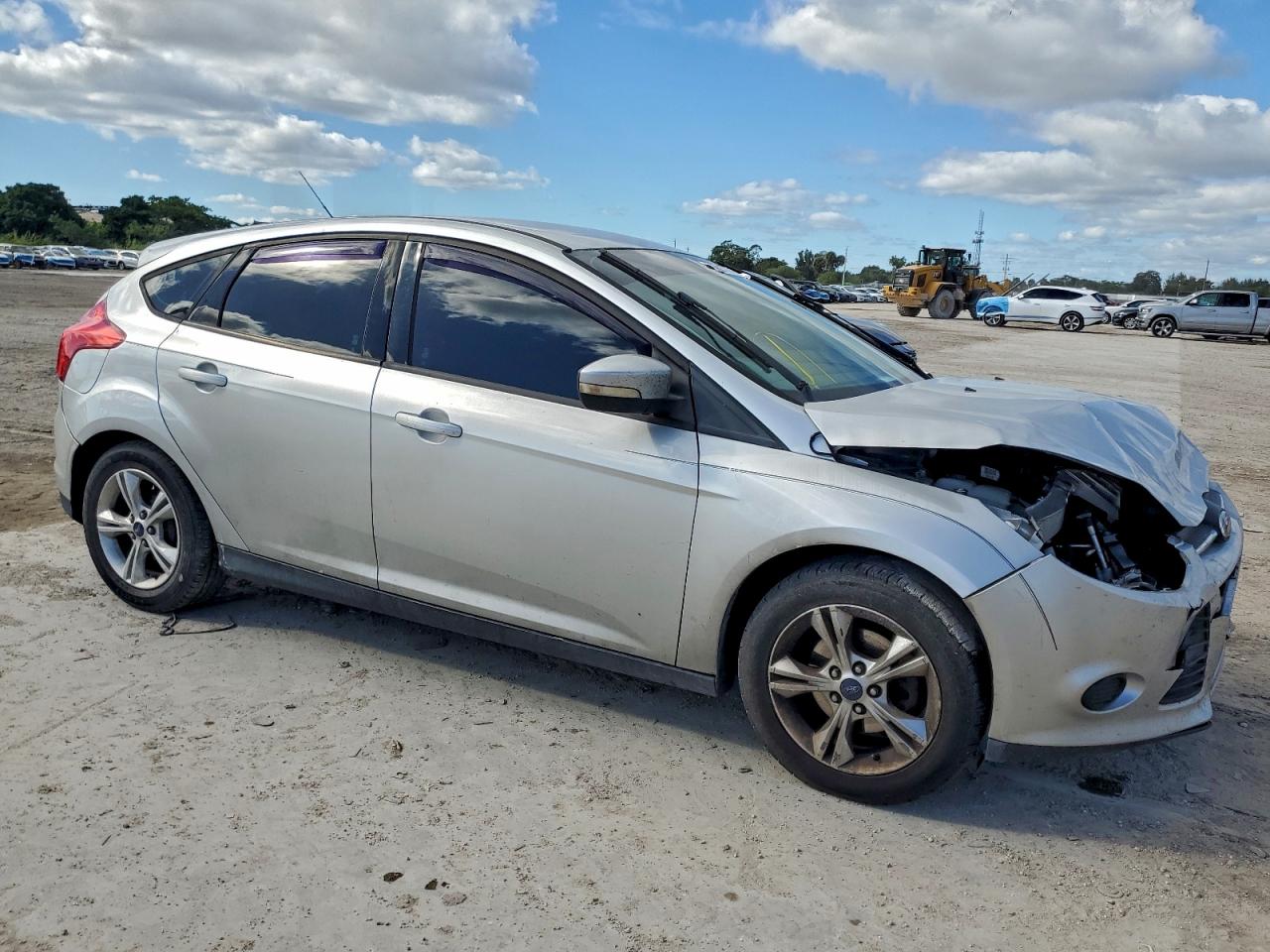 2013 FORD FOCUS SE photo 4