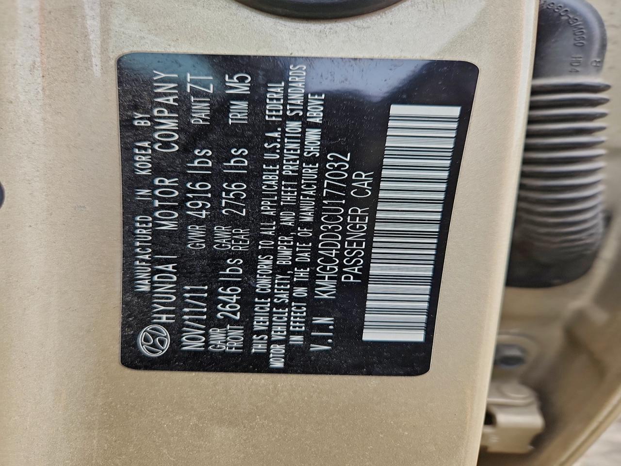 2012 HYUNDAI GENESIS 3.8L photo 12