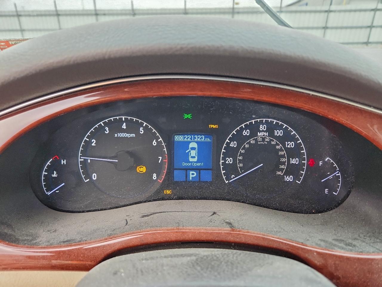 2012 HYUNDAI GENESIS 3.8L photo 9