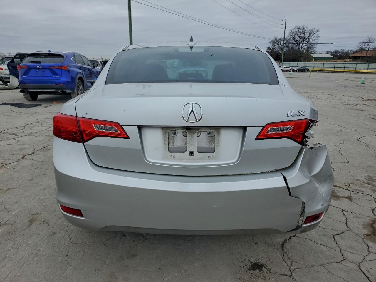 2013 ACURA ILX 20 TECH photo 6