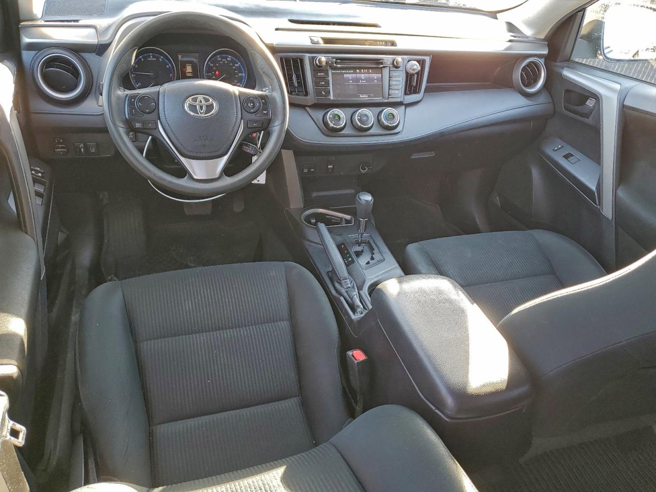 2018 TOYOTA RAV4 LE photo 8