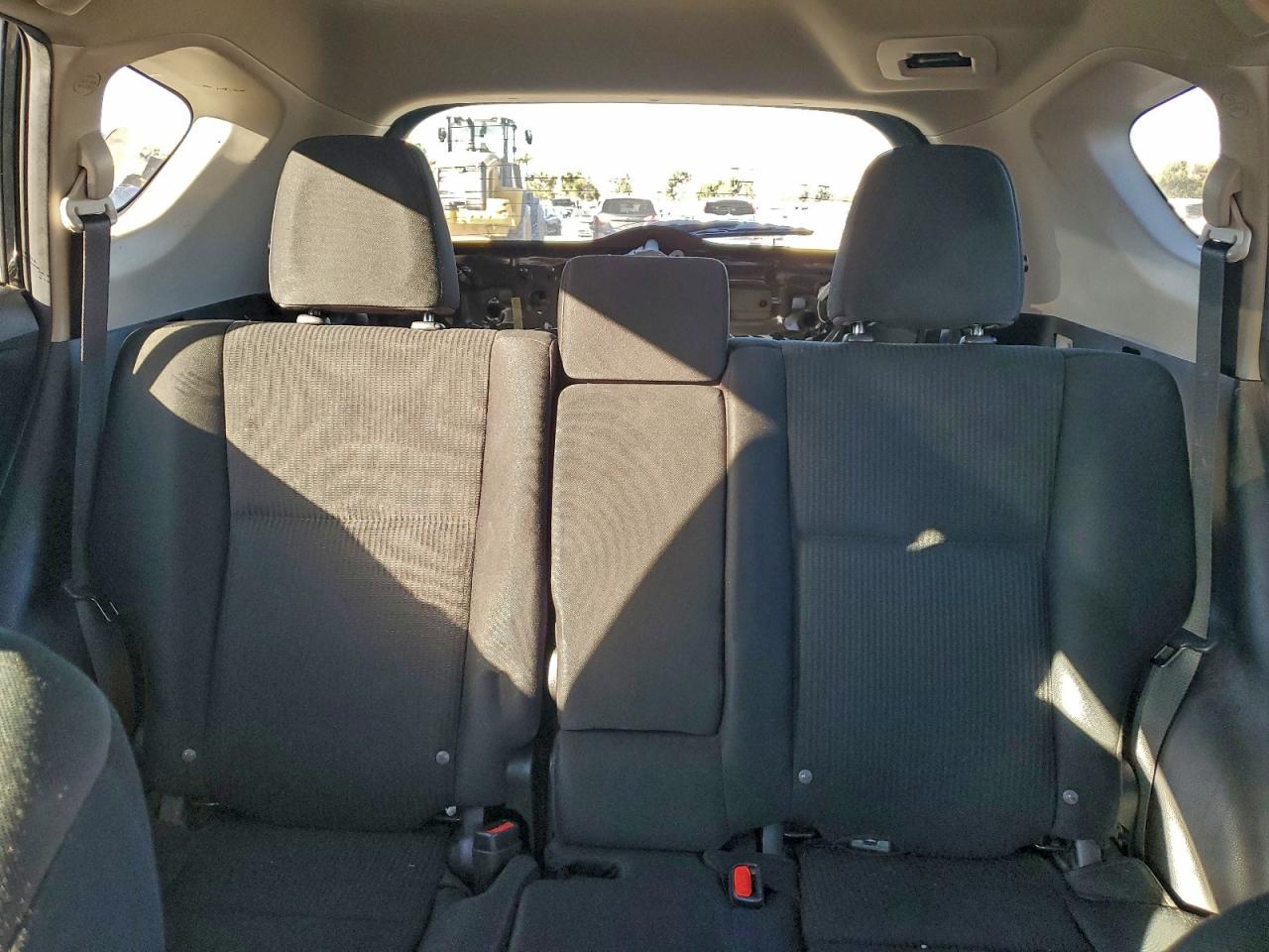 2018 TOYOTA RAV4 LE photo 10