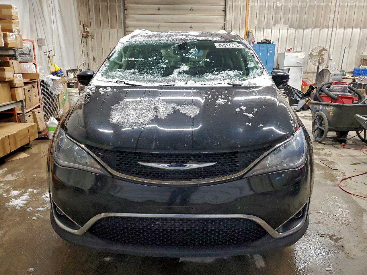 2019 CHRYSLER PACIFICA TOURING L photo 5