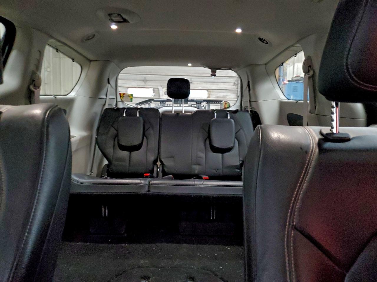 2019 CHRYSLER PACIFICA TOURING L photo 10