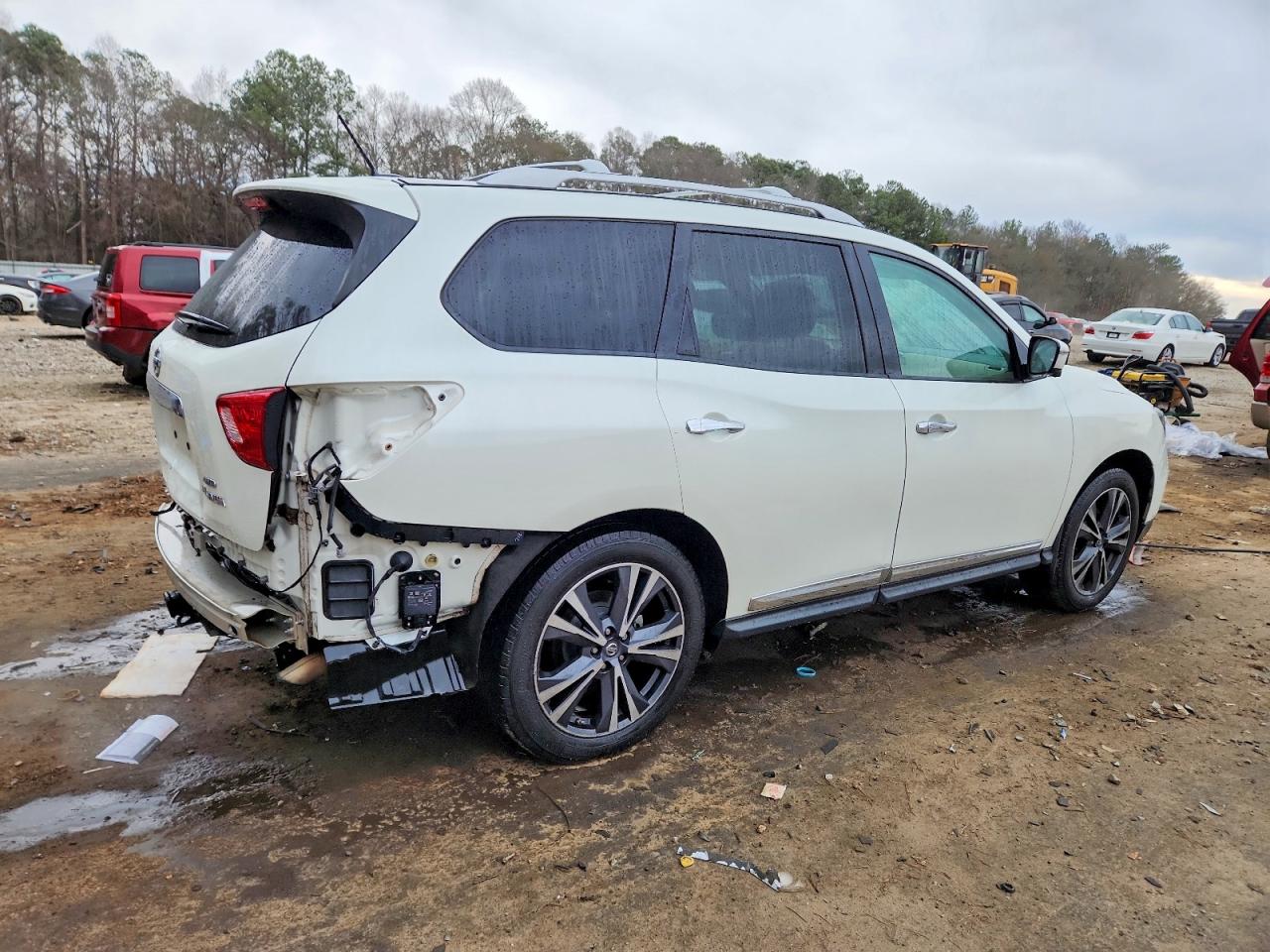 2017 NISSAN PATHFINDER S photo 3