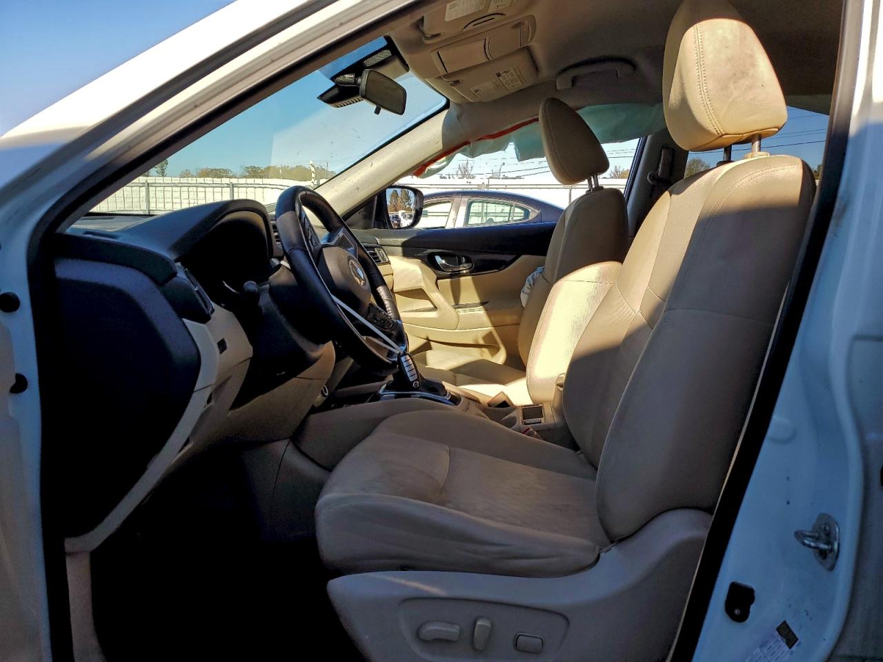 2019 NISSAN ROGUE S photo 7