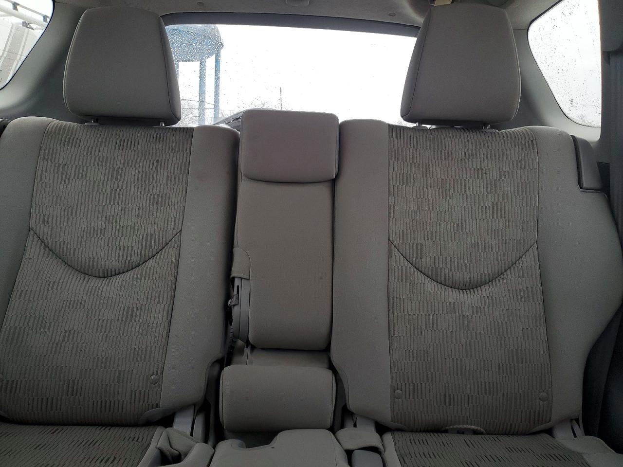 2012 TOYOTA RAV4 photo 10