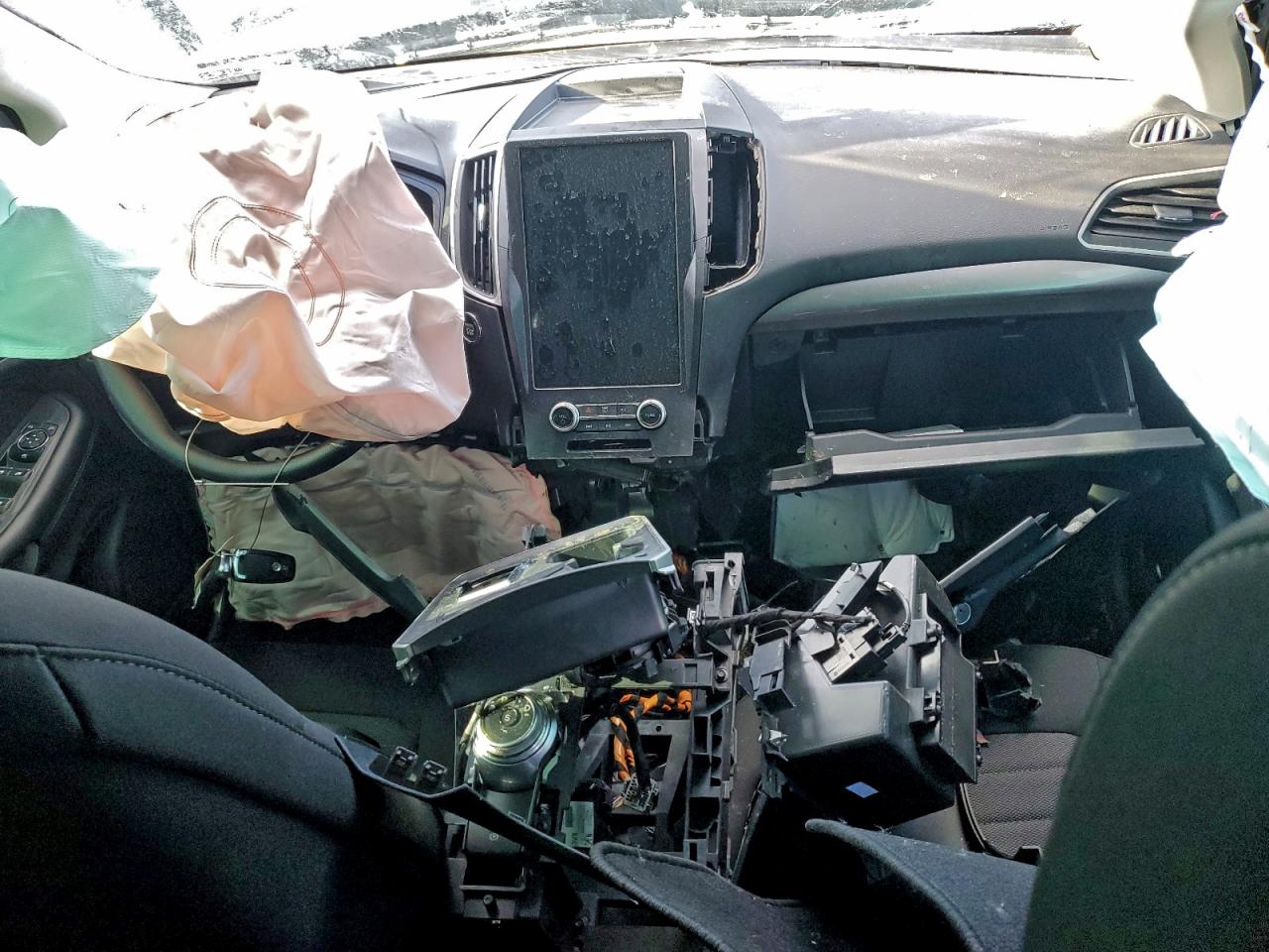 2024 FORD EDGE SE photo 8