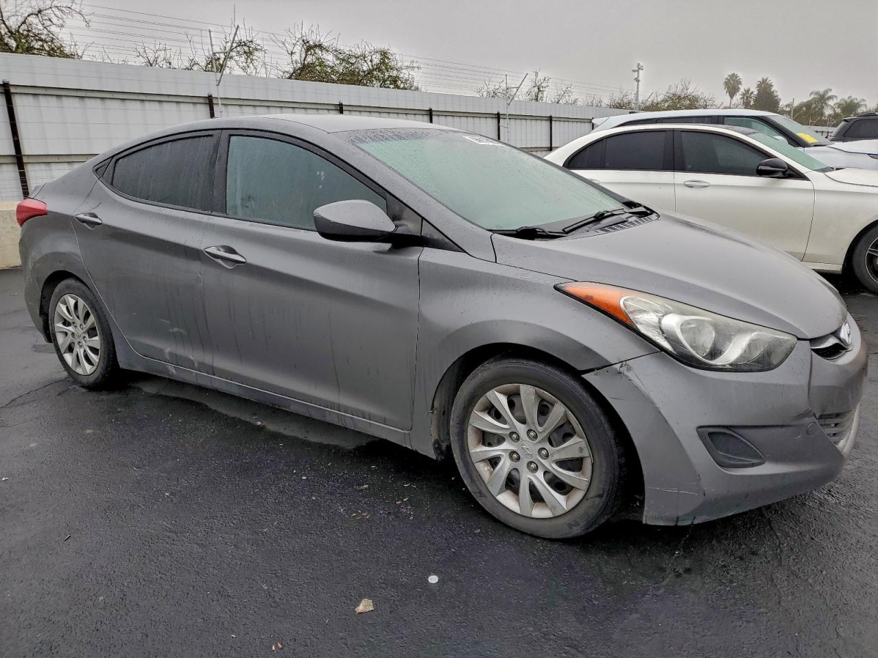 2013 HYUNDAI ELANTRA GLS photo 4